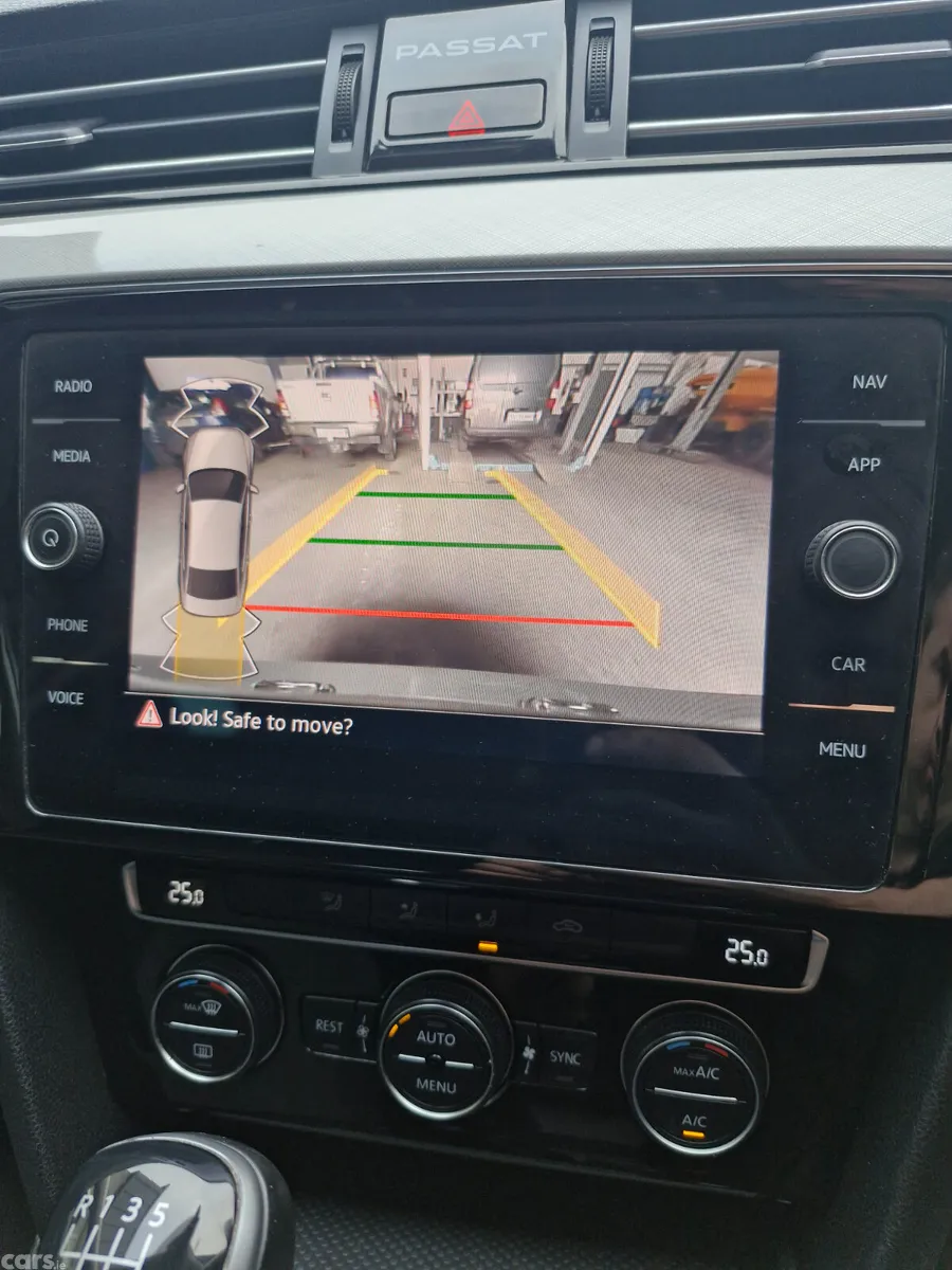 Volkswagen Passat Saloon, Diesel, 2020, Silver