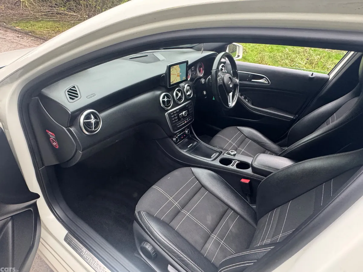 Mercedes-Benz A-Class Hatchback, Petrol, 2014, White