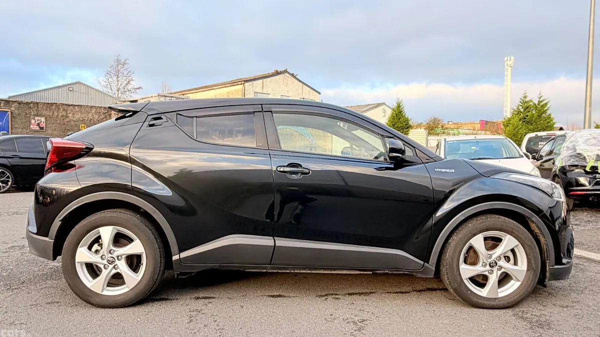 Toyota C-HR SUV, Petrol Hybrid, 2019, Black
