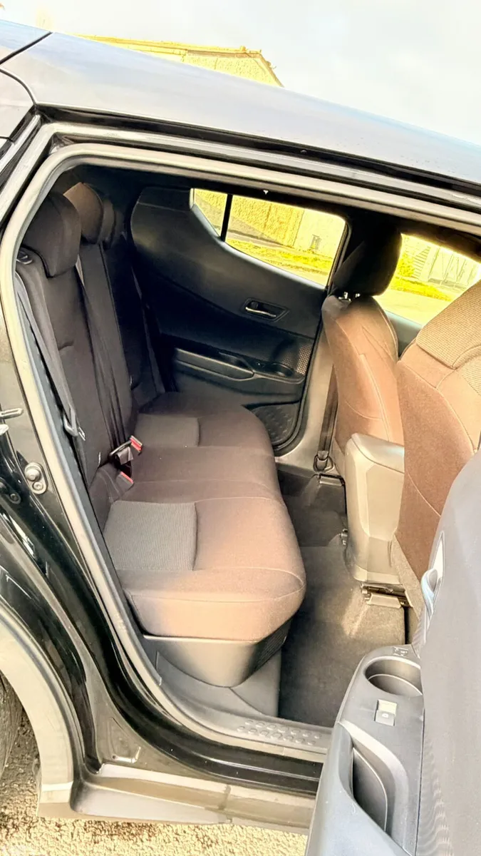 Toyota C-HR SUV, Petrol Hybrid, 2019, Black