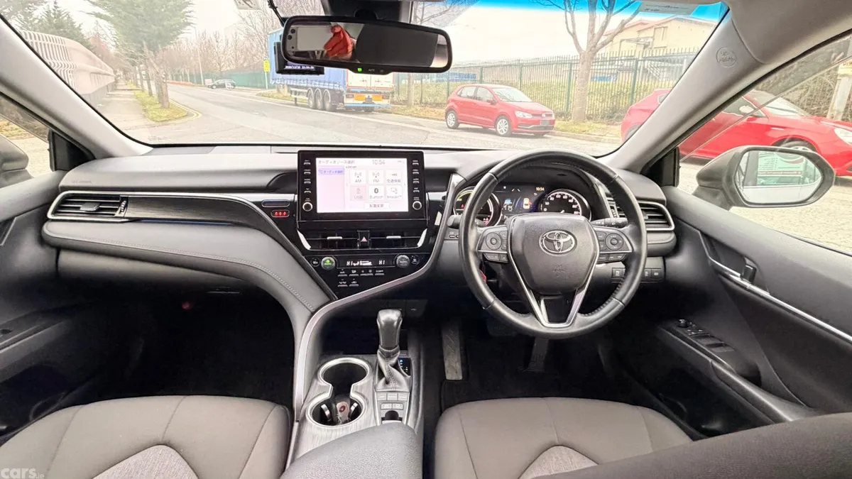 Toyota Camry Saloon, Petrol Hybrid, 2021, Grey