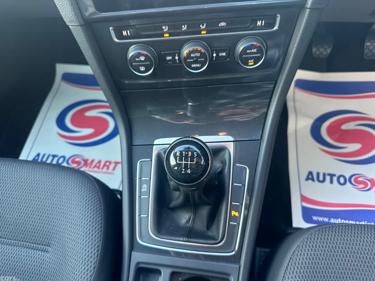 Volkswagen Golf Hatchback, Diesel, 2019, Grey