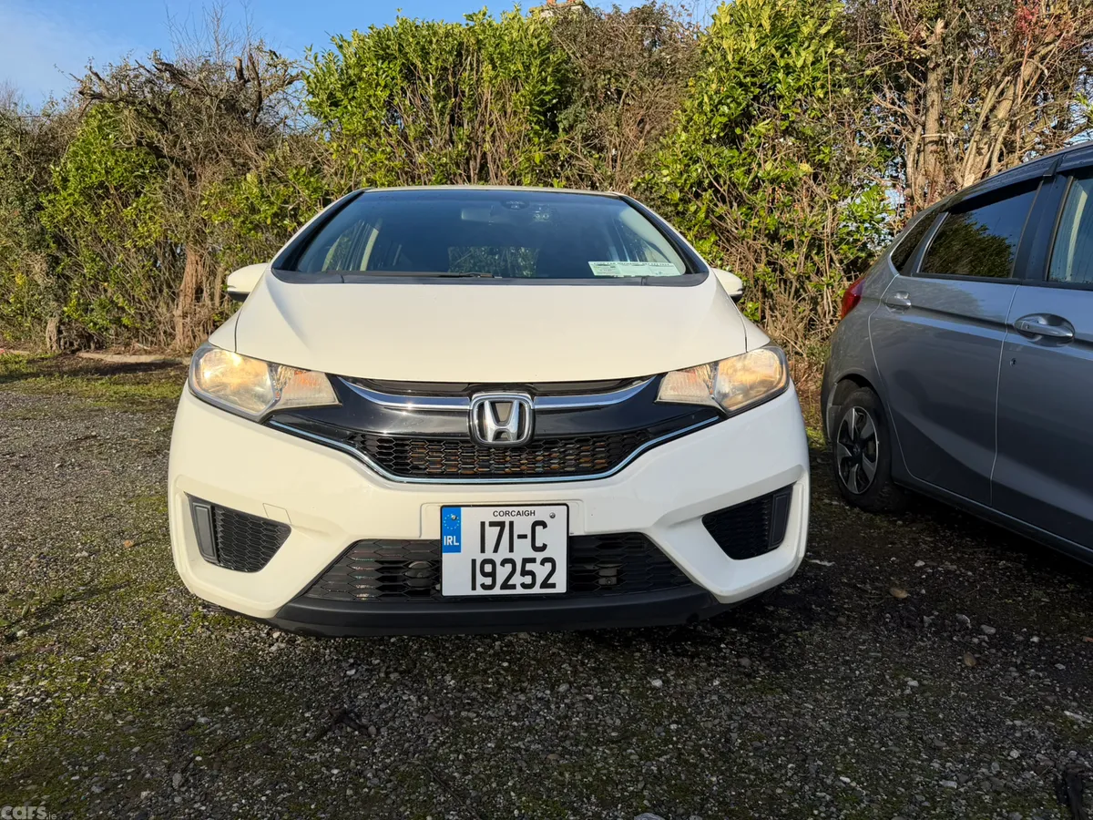 Honda Fit Hatchback, Petrol Hybrid, 2017, White