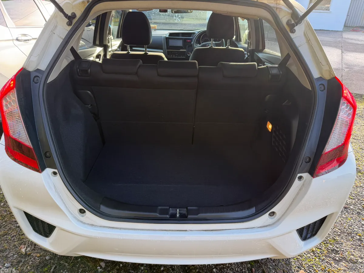 Honda Fit Hatchback, Petrol Hybrid, 2017, White