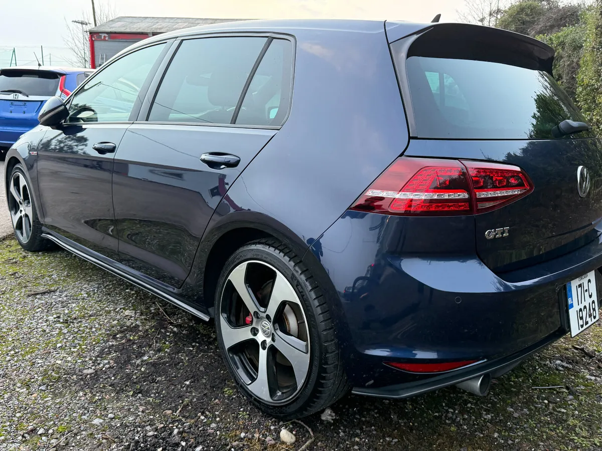 Volkswagen Golf Hatchback, Petrol, 2017, Blue