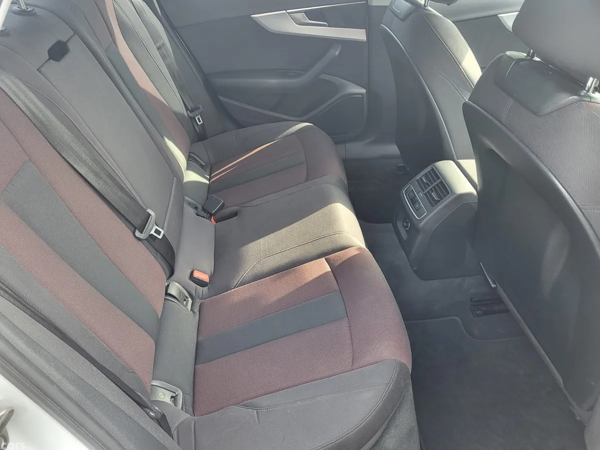 Audi A4 Saloon, Petrol, 2017, White