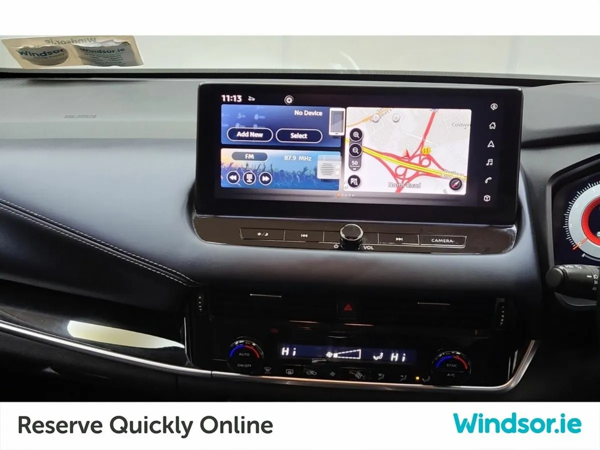 Nissan Qashqai MPV, Petrol Hybrid, 2022, Red