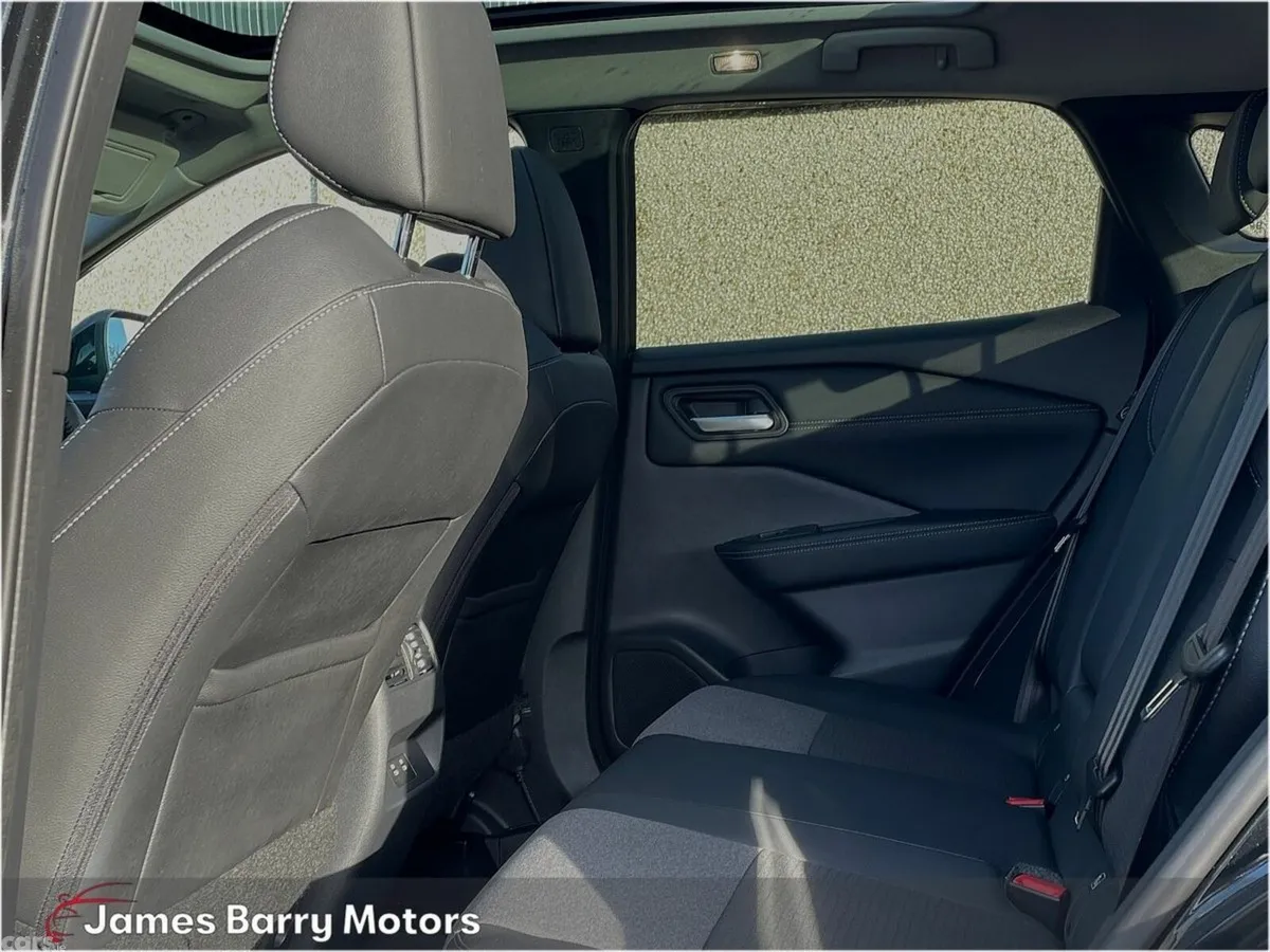 Nissan Qashqai MPV, Petrol Hybrid, 2025, Black