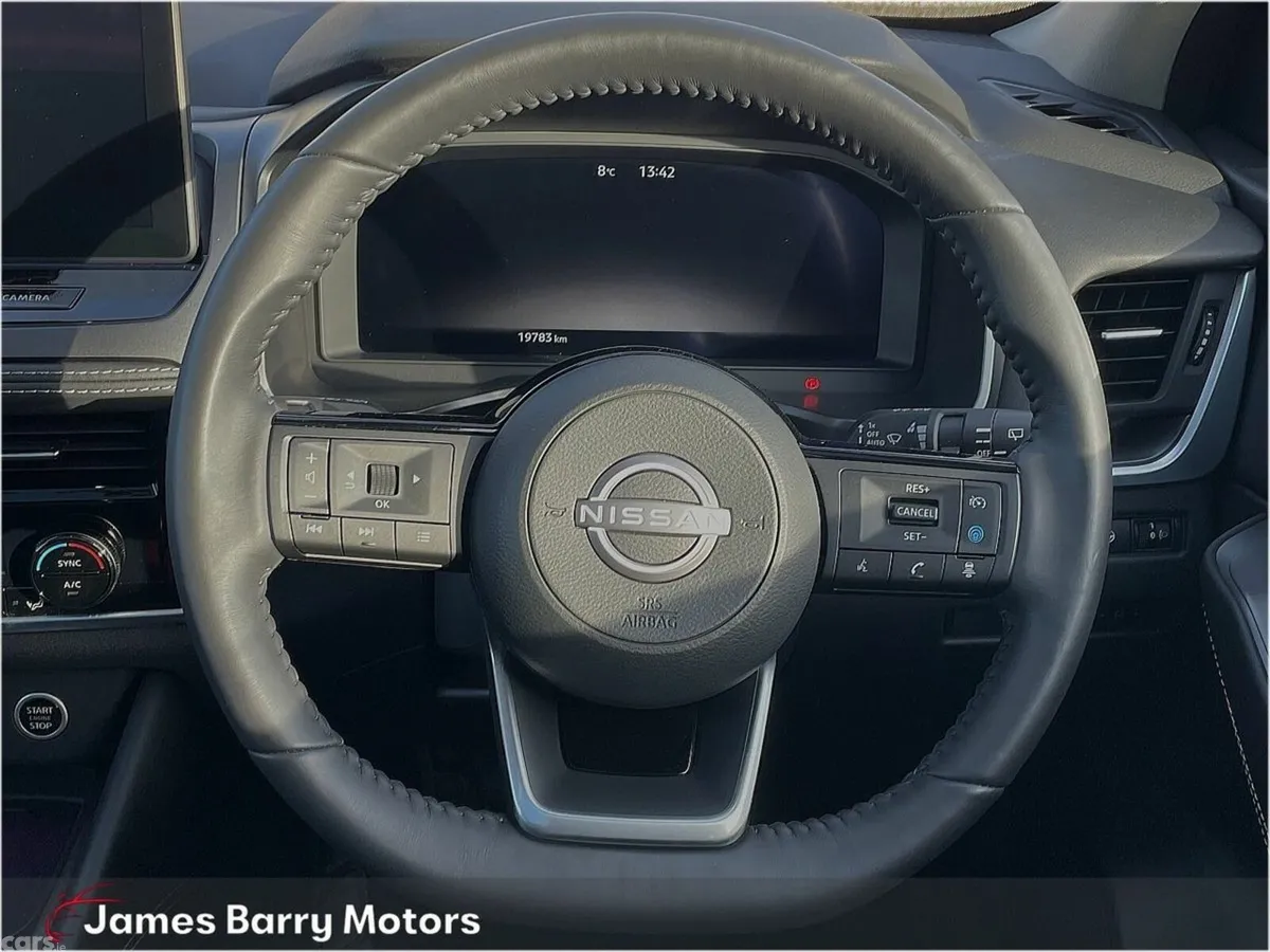 Nissan Qashqai MPV, Petrol Hybrid, 2025, Black