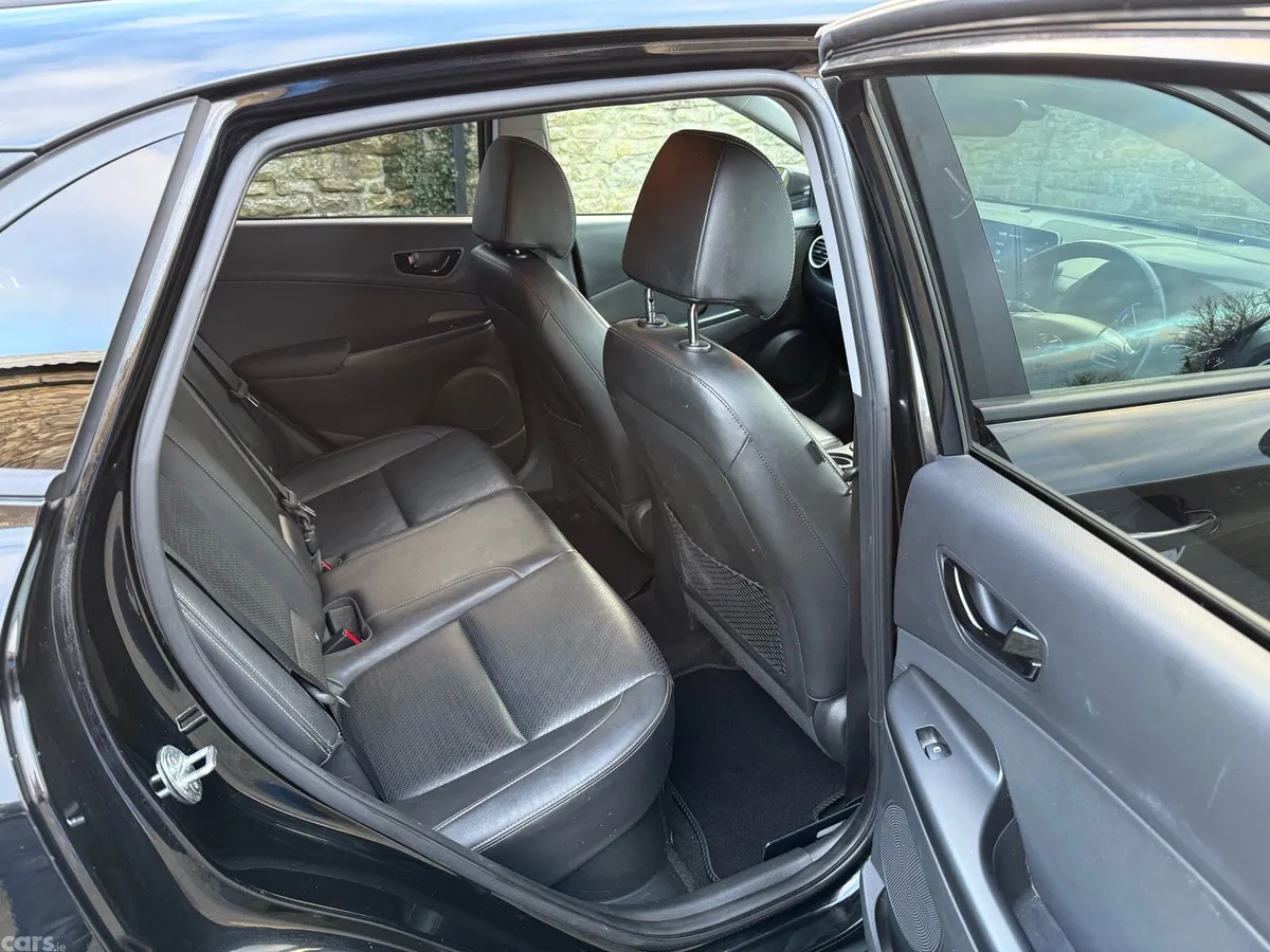 Hyundai KONA Hatchback, Petrol Hybrid, 2020, Black