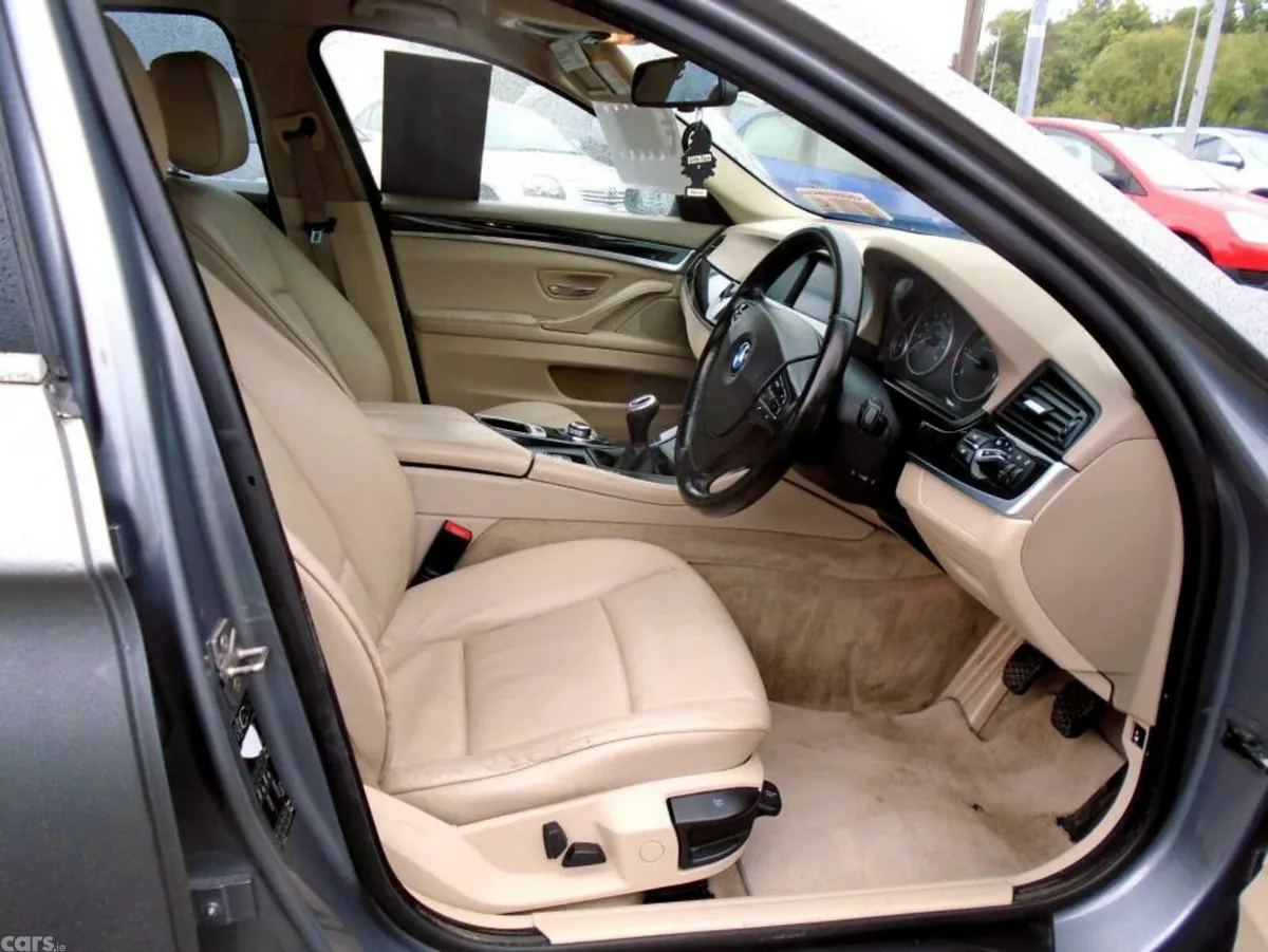 BMW 5-Series Saloon, Diesel, 2010, Grey