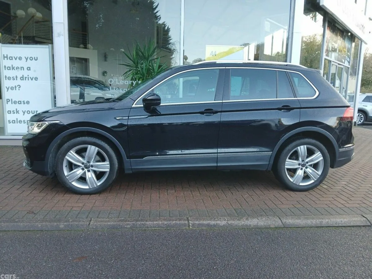 Volkswagen Tiguan SUV, Diesel, 2022, Black