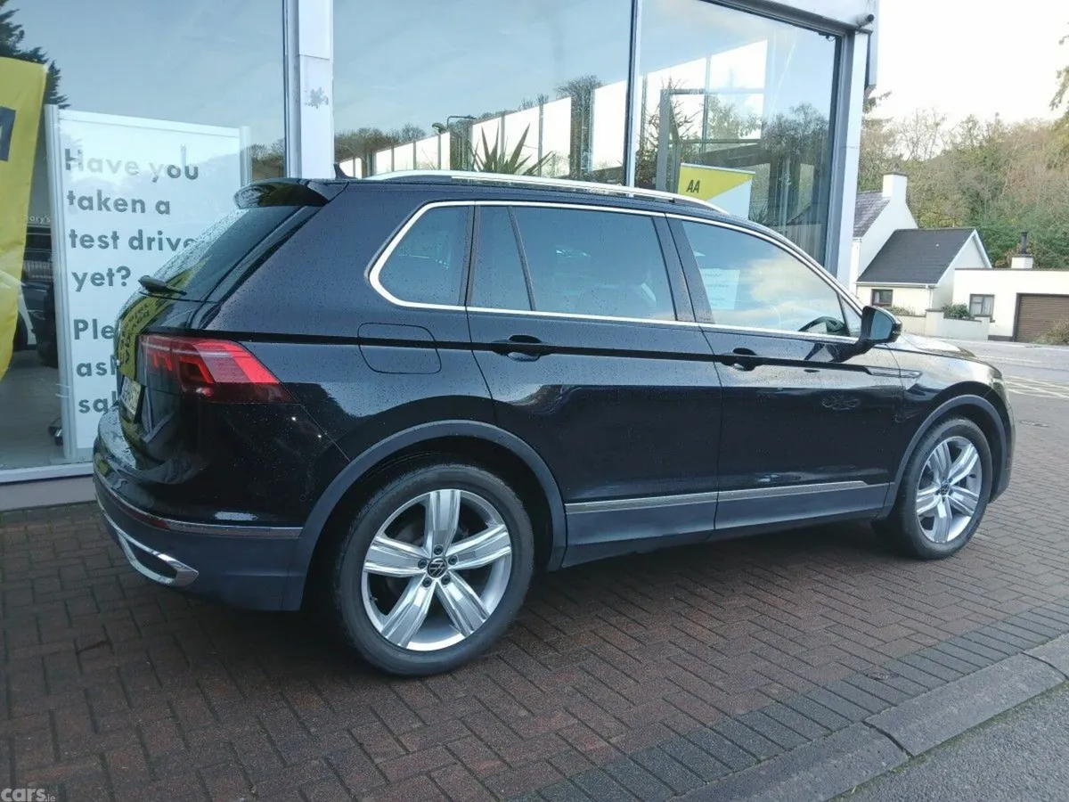 Volkswagen Tiguan SUV, Diesel, 2022, Black