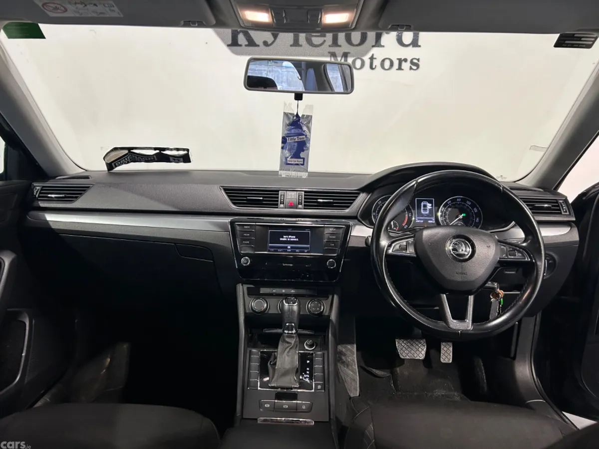Skoda Superb Hatchback, Diesel, 2017, Grey