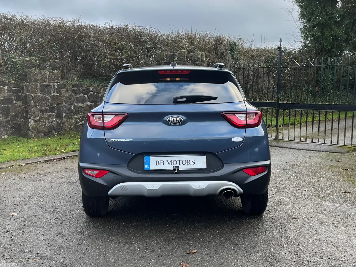 Kia Stonic Estate/Jeep, Petrol, 2020, Blue