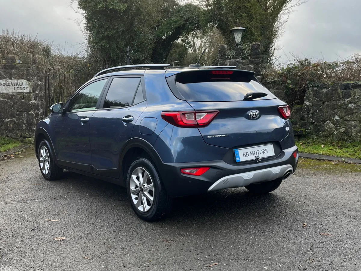 Kia Stonic Estate/Jeep, Petrol, 2020, Blue