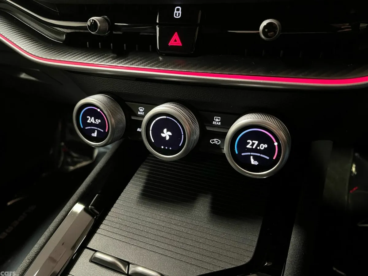 Skoda Superb Saloon, Diesel, 2025, Red