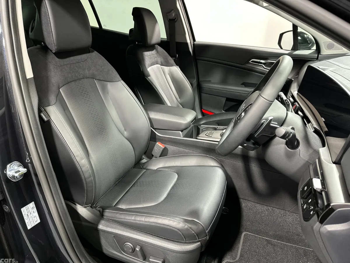 Kia Sportage SUV, Petrol Hybrid, 2026, Black