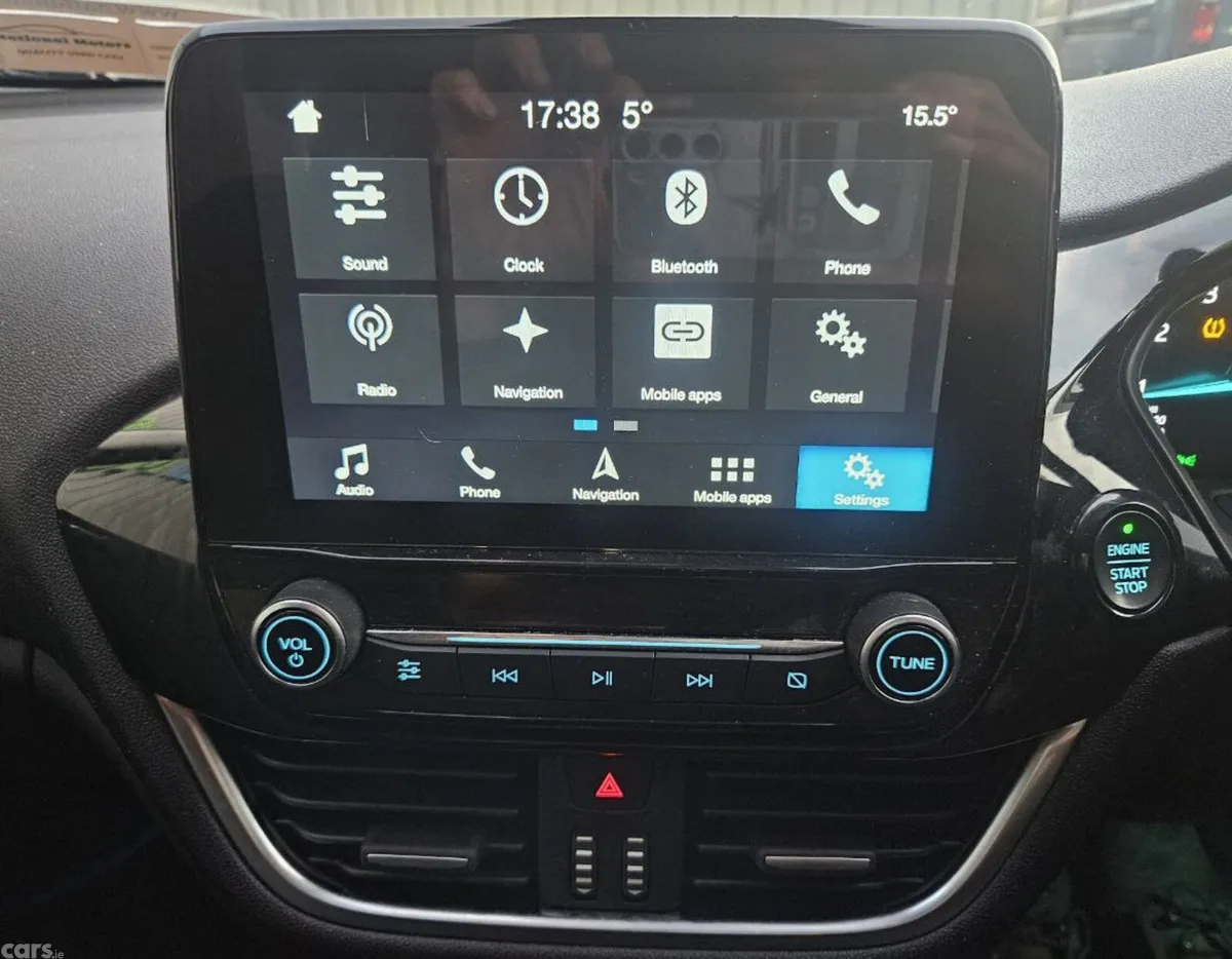 Ford Fiesta Hatchback, Petrol, 2017, Grey