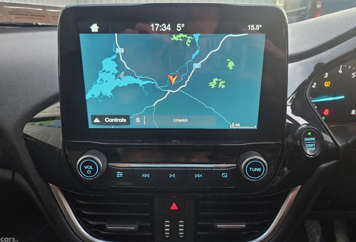 Ford Fiesta Hatchback, Petrol, 2017, Grey