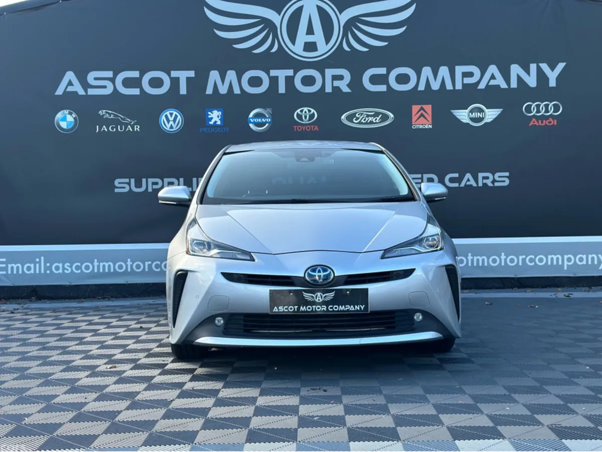 Toyota Prius Saloon, Petrol Hybrid, 2021, Silver