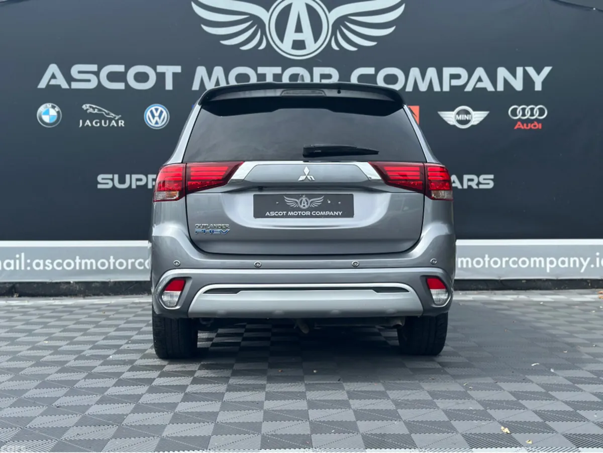 Mitsubishi Outlander MPV, Petrol, 2019, Grey