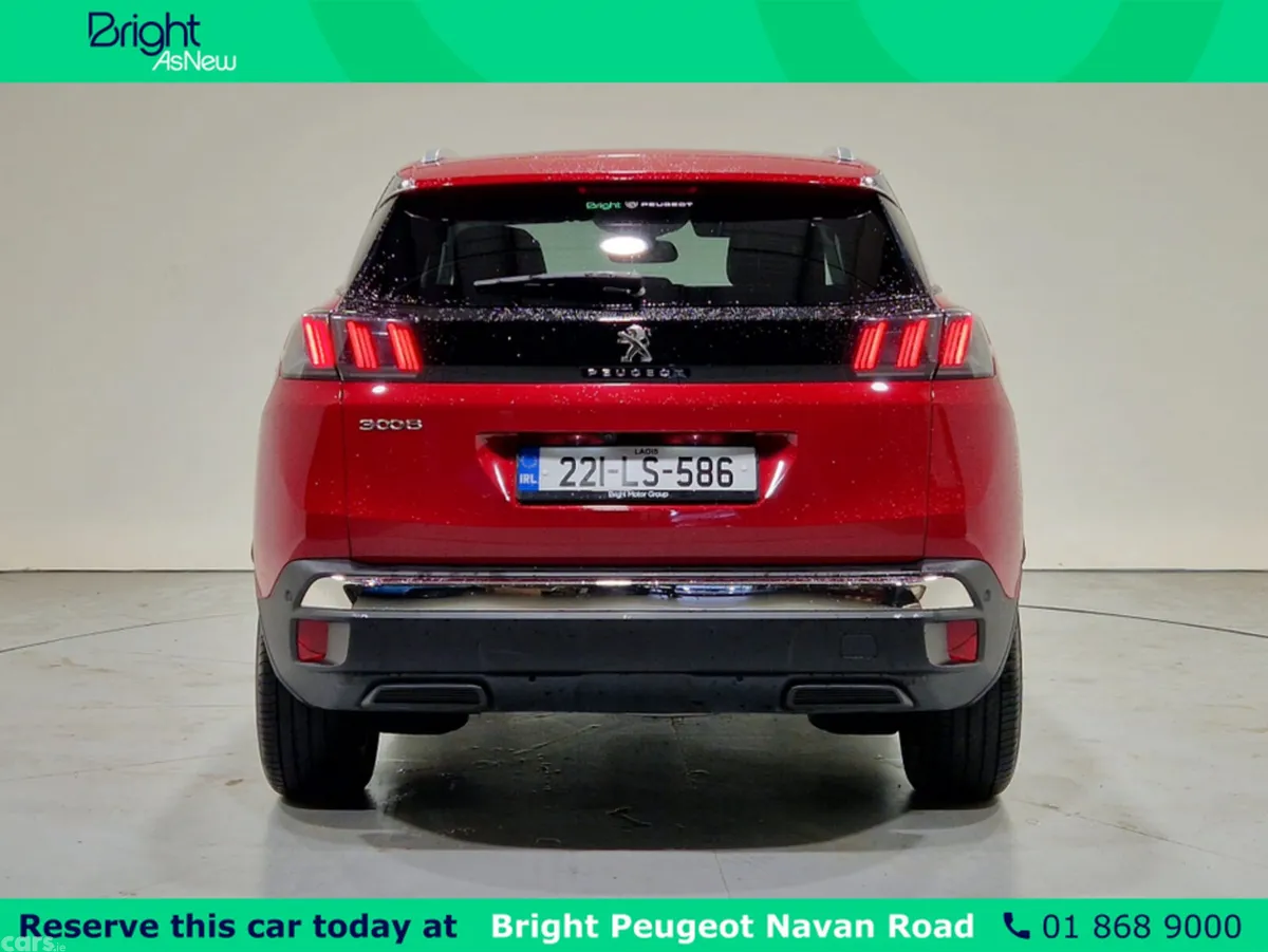 Peugeot 3008 MPV, Diesel, 2022, Red