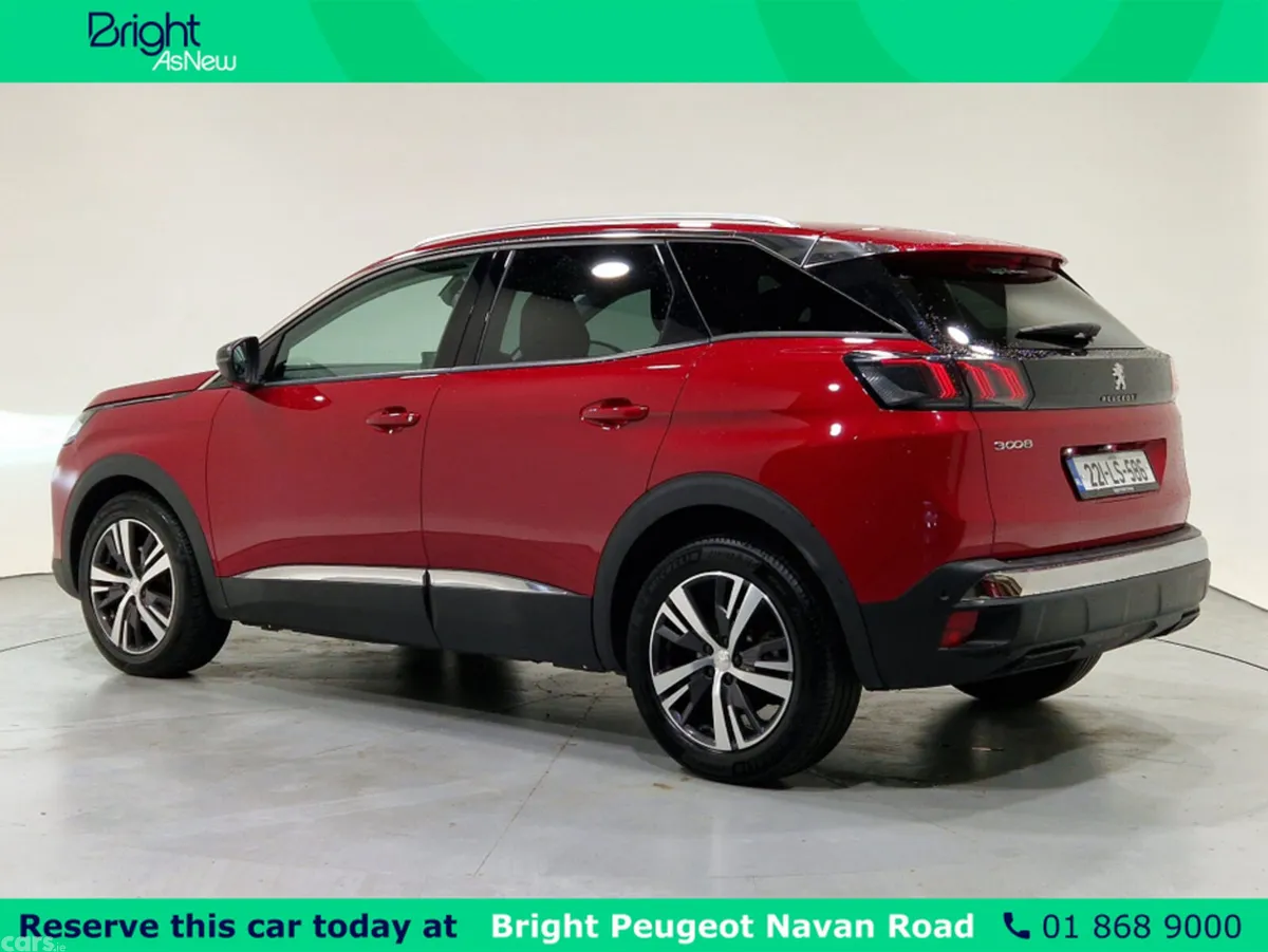 Peugeot 3008 MPV, Diesel, 2022, Red