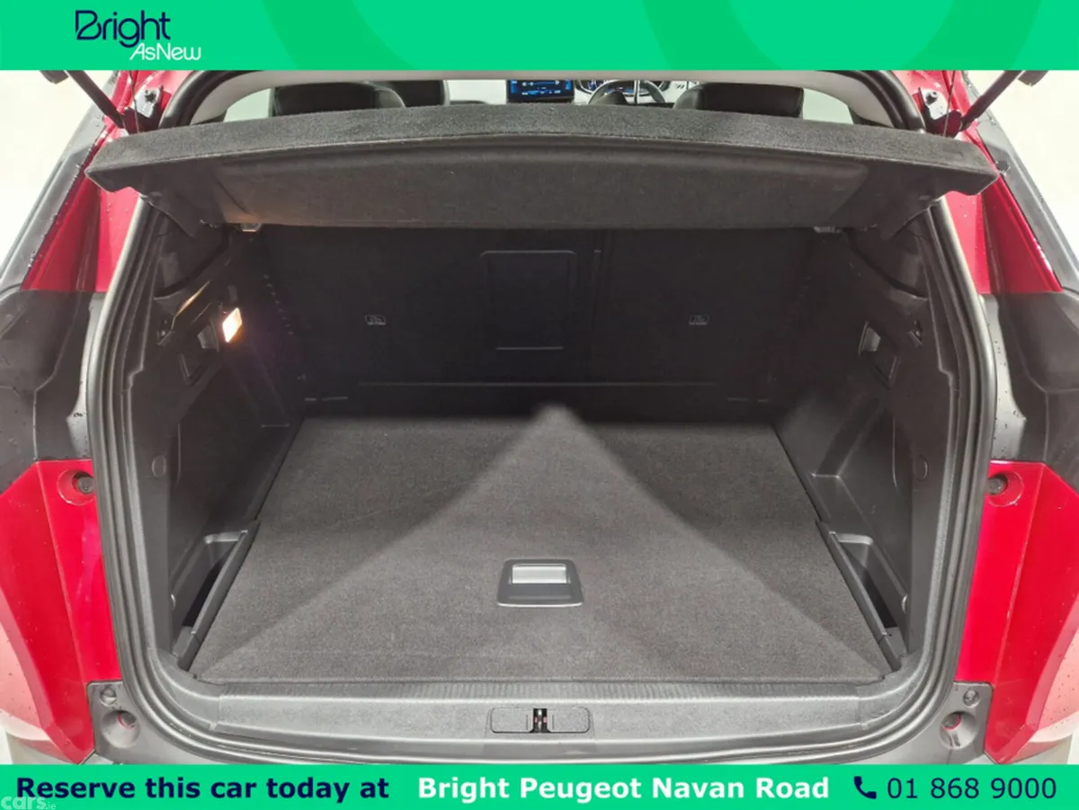 Peugeot 3008 MPV, Diesel, 2022, Red