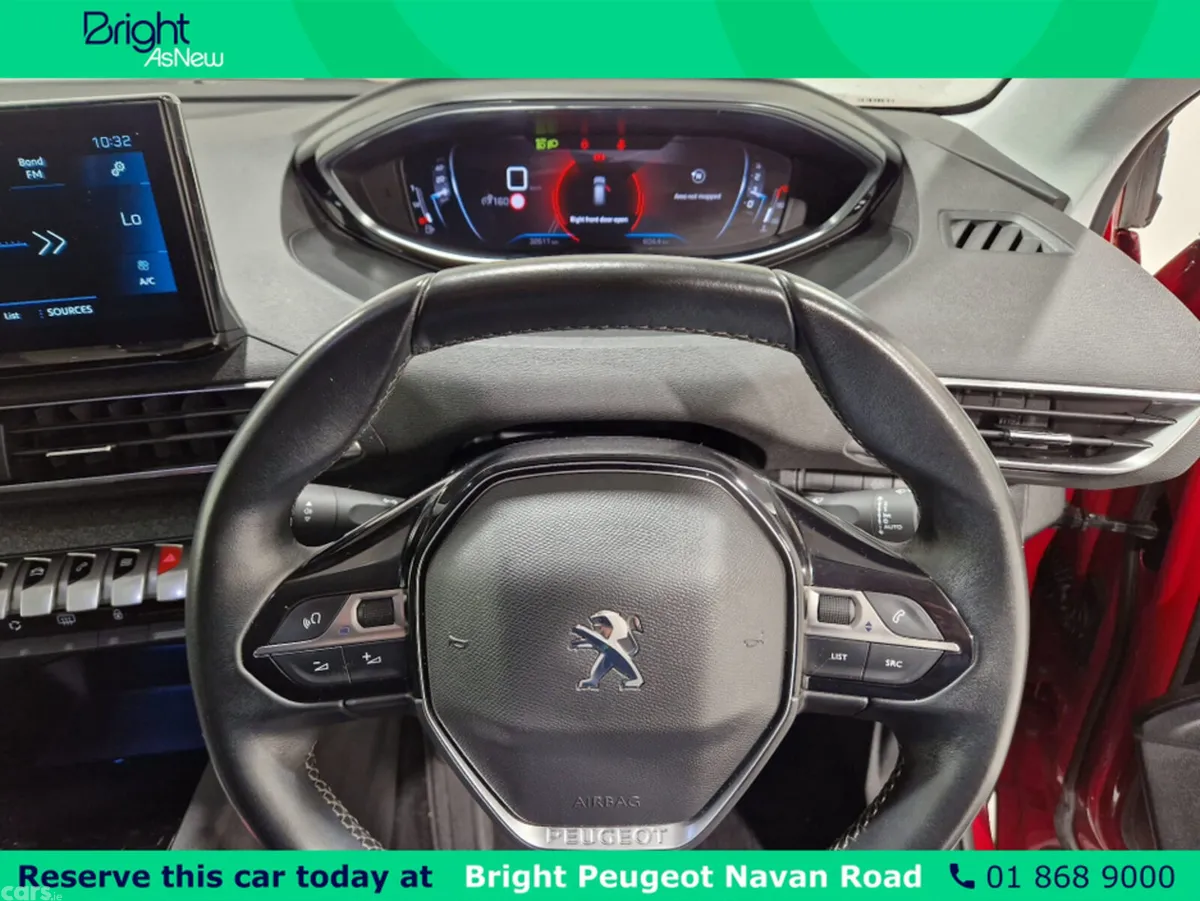Peugeot 3008 MPV, Diesel, 2022, Red