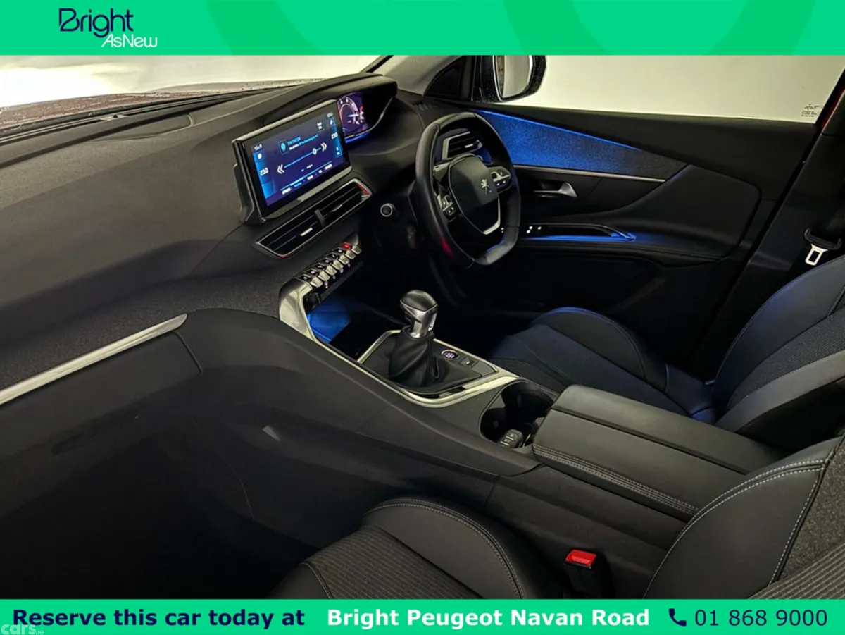 Peugeot 3008 MPV, Diesel, 2022, Red
