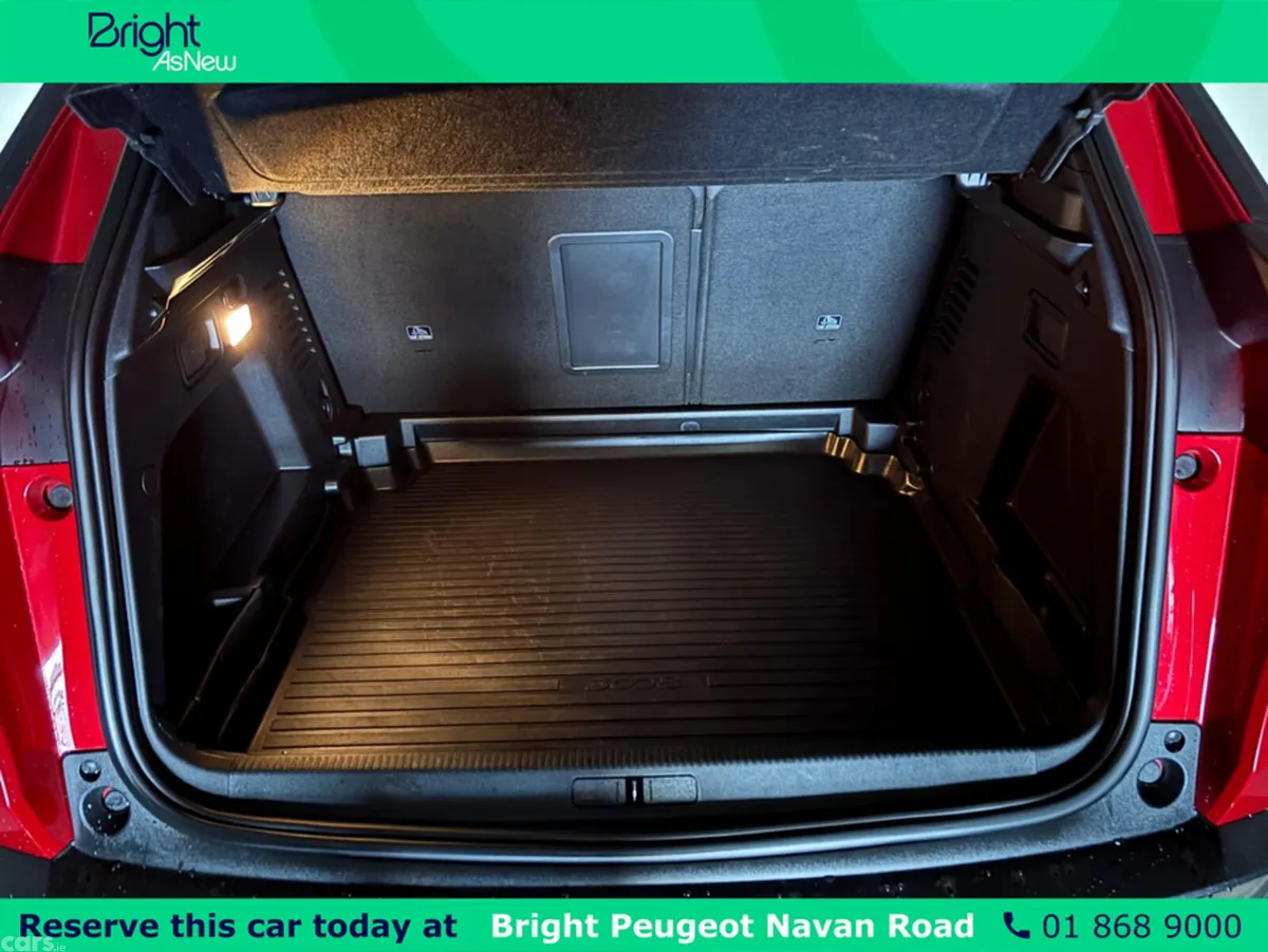 Peugeot 3008 MPV, Diesel, 2022, Red