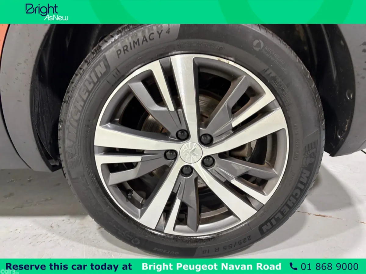 Peugeot 5008 MPV, Diesel, 2021, Brown
