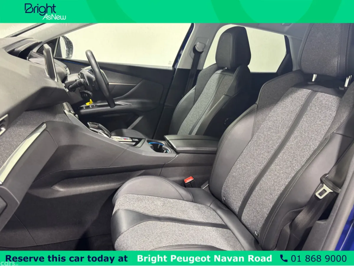 Peugeot 3008 MPV, Petrol, 2020, Blue