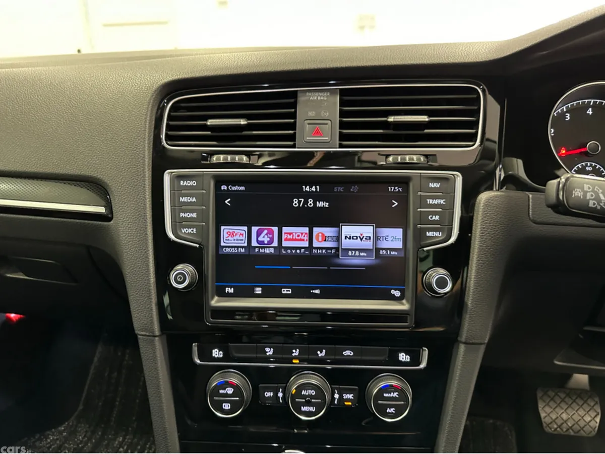 Volkswagen Golf Hatchback, Petrol, 2017, Silver