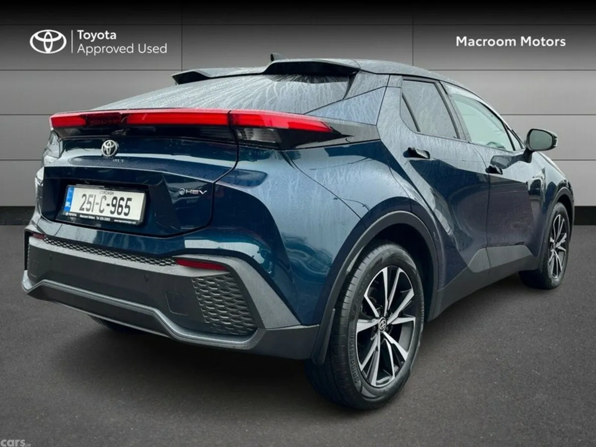 Toyota C-HR SUV, Petrol Hybrid, 2025, Blue