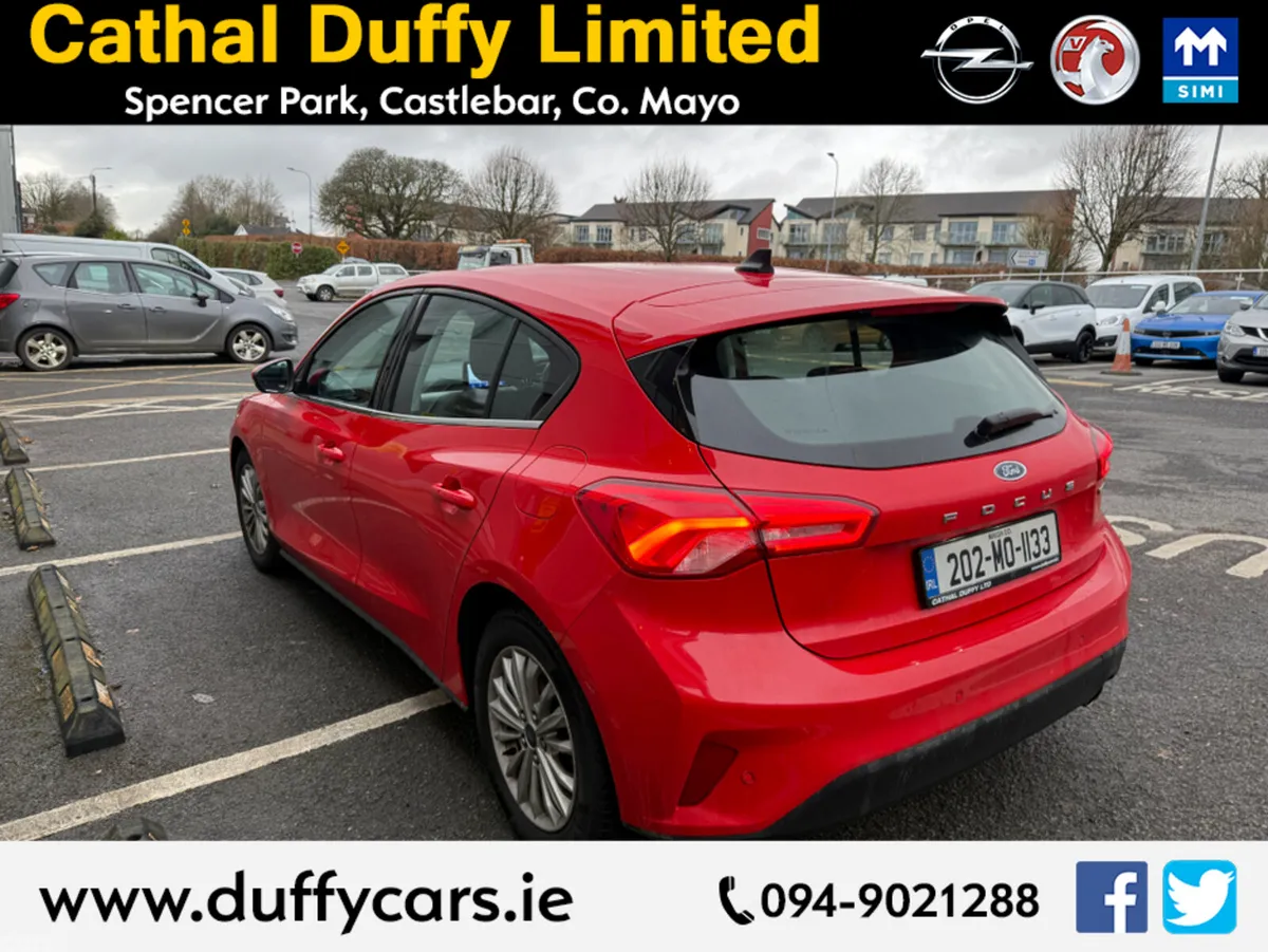 Ford Focus Hatchback, Petrol, 2020, Red