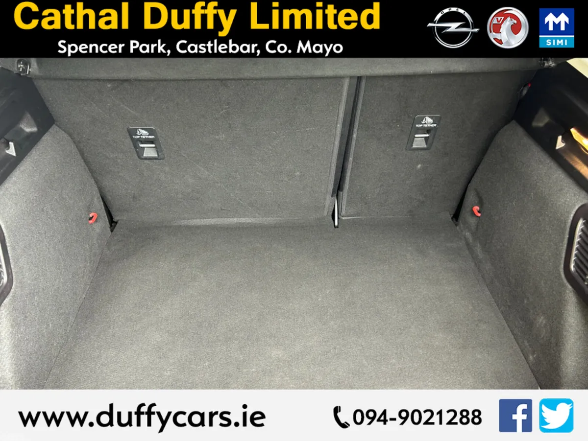 Ford Focus Hatchback, Petrol, 2020, Red