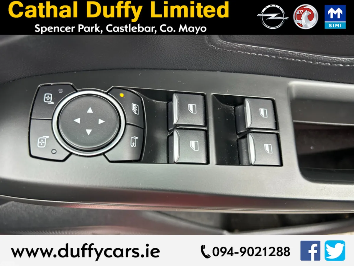 Ford Focus Hatchback, Petrol, 2020, Red