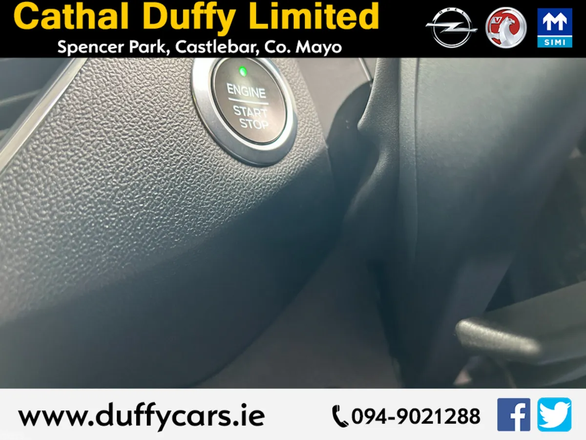 Ford Focus Hatchback, Petrol, 2020, Red