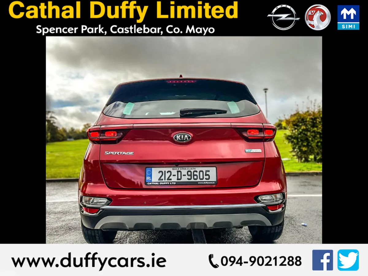 Kia Sportage MPV, Diesel, 2021, Red