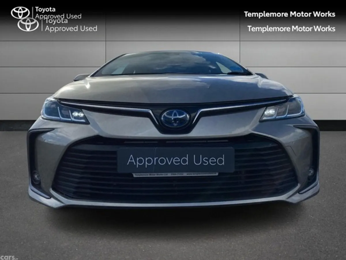 Toyota Corolla Saloon, Petrol Hybrid, 2021, Yellow