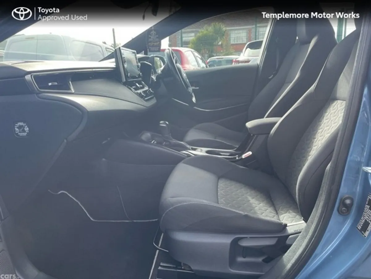Toyota Corolla Hatchback, Petrol Hybrid, 2022, Blue
