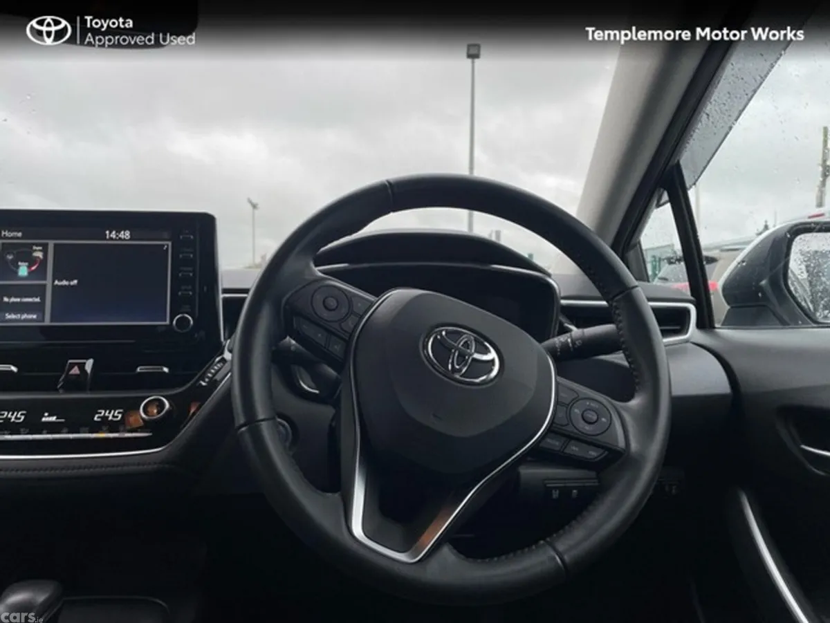 Toyota Corolla Saloon, Petrol Hybrid, 2022, White