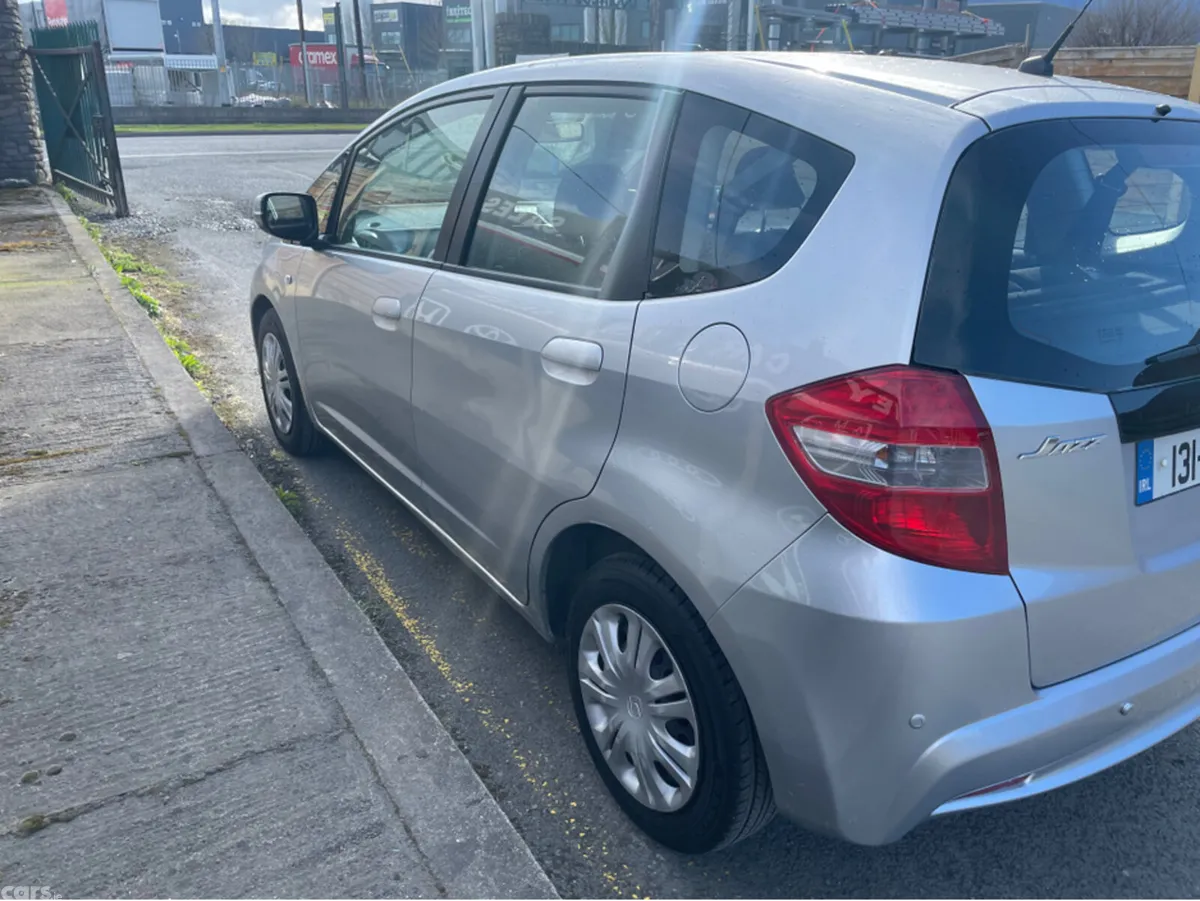 Honda Jazz Hatchback, Petrol, 2013, Grey