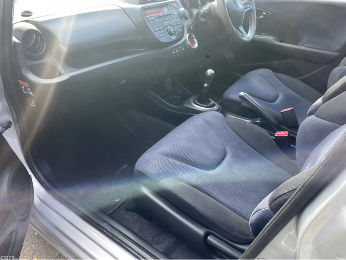 Honda Jazz Hatchback, Petrol, 2013, Grey