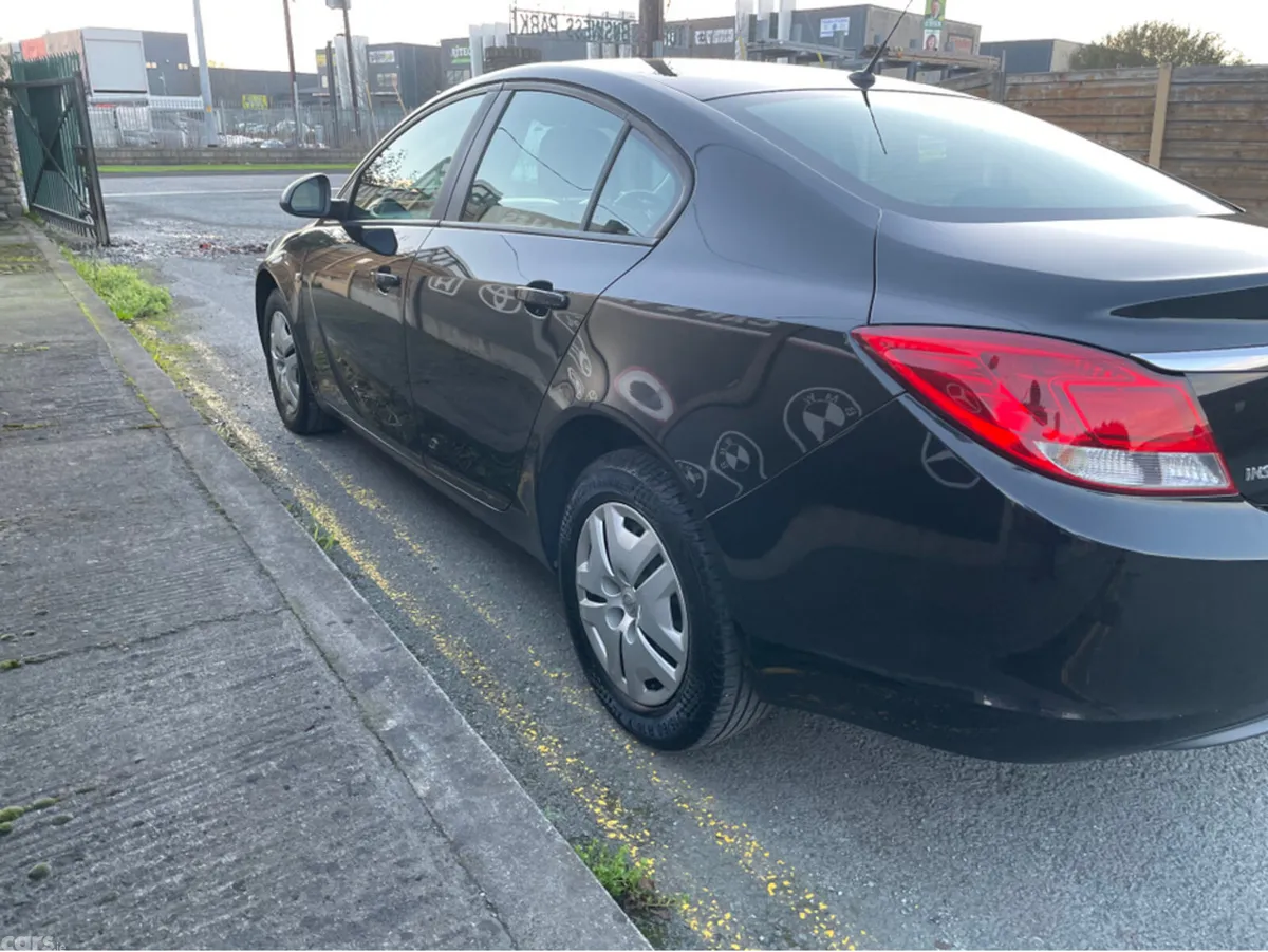 Opel Insignia Hatchback, Diesel, 2011, Black