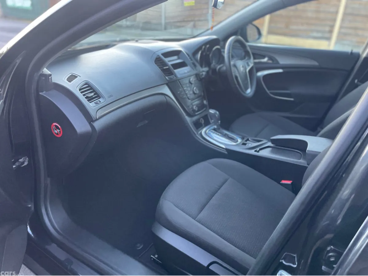 Opel Insignia Hatchback, Diesel, 2011, Black
