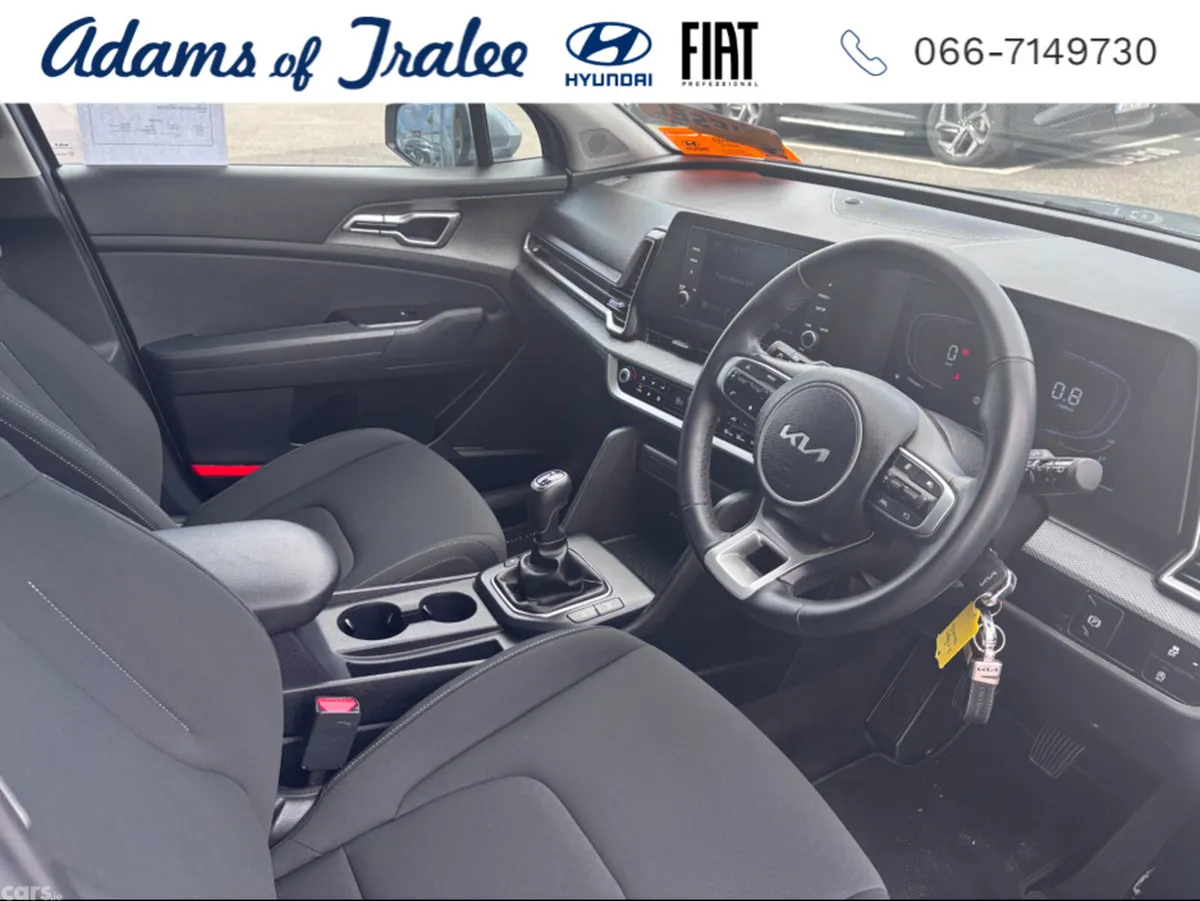 Kia Sportage MPV, Diesel, 2024, Grey