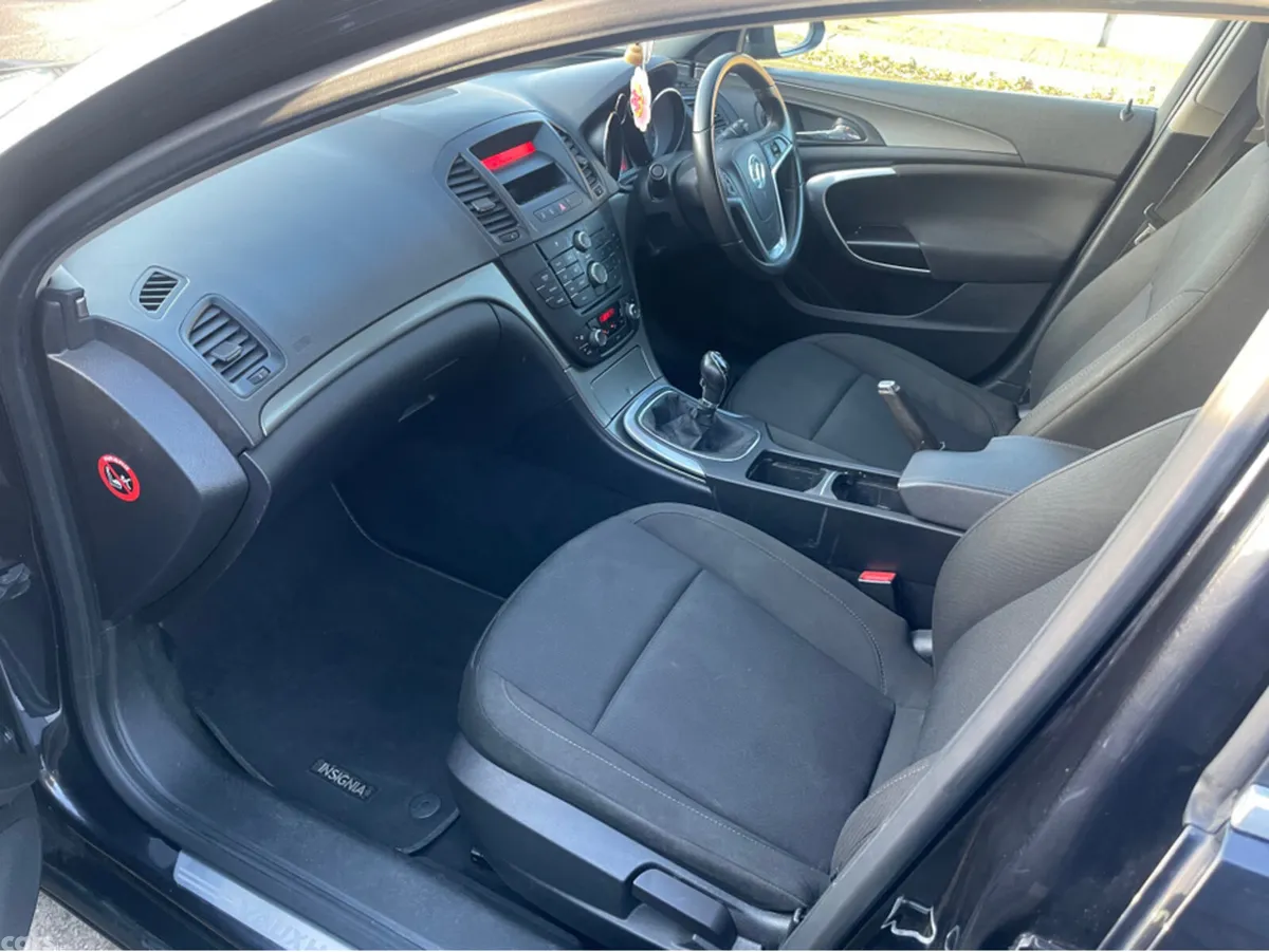 Vauxhall Insignia Hatchback, Diesel, 2009, Black